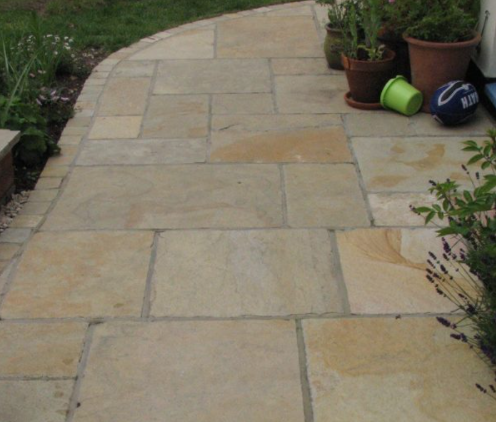 YELLOW LIMESTONE HAND DRESSED PAVING SLABS 22MM FULL CRATE MIXED SIZE PATIO PACK - 20 SQUARE METERS