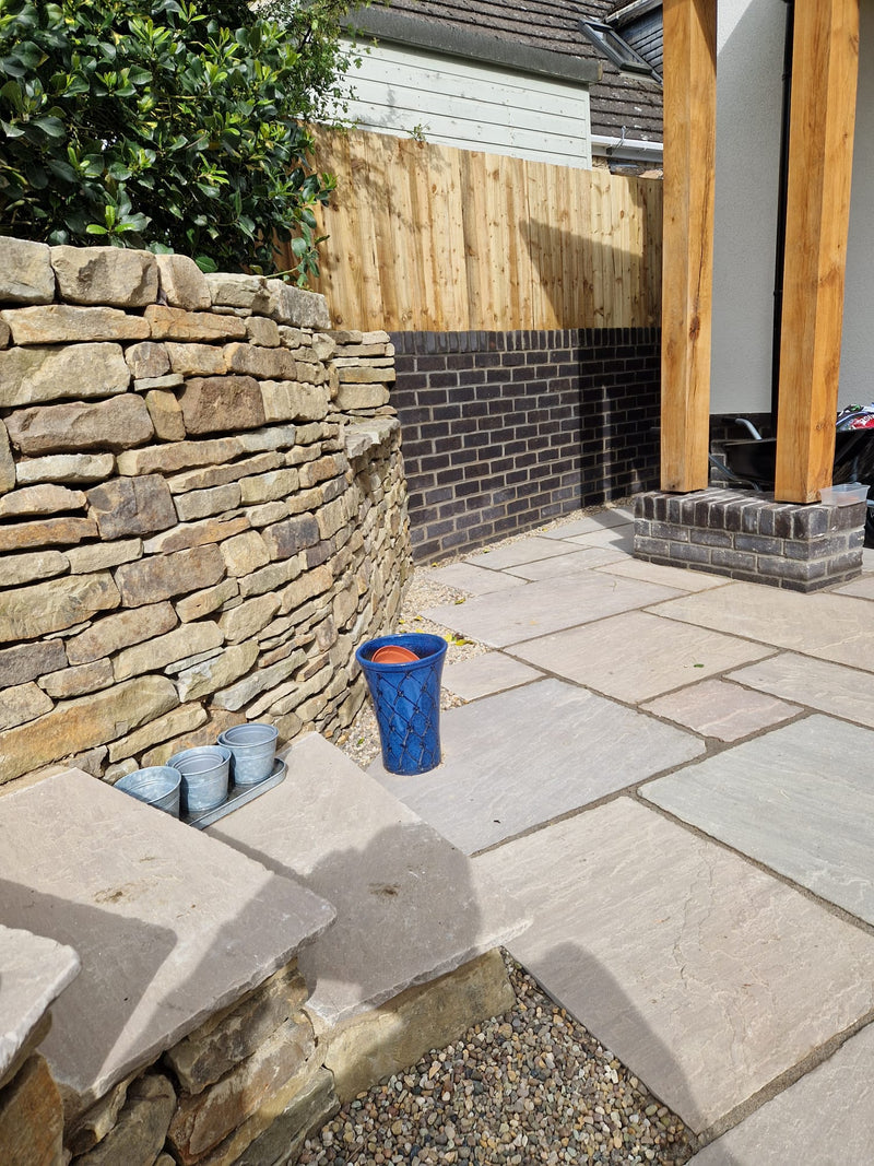 ANTIQUED AND TUMBLED RAJ GREEN HAND DRESSED CALIBRATED SANDSTONE 22MM PATIO-PROJECT-FULL-PACK-20M2