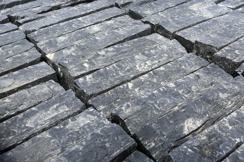 Black Limestone Cobble setts 200x100 per Singe Piece